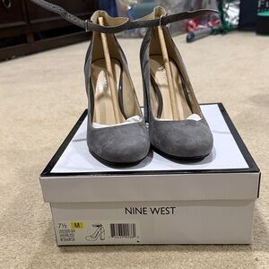 NIB Nine West Gray Heels with Ankle Strap size 7.5M